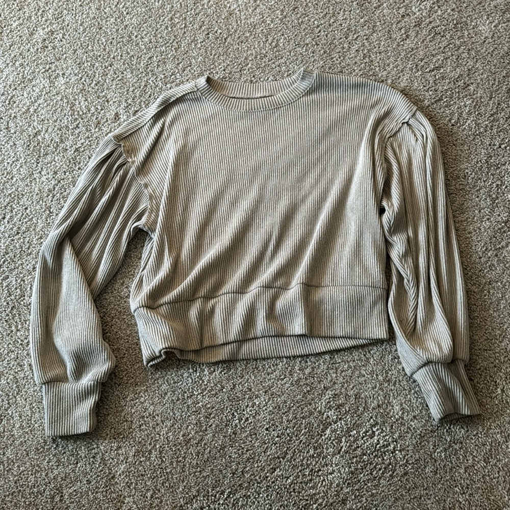 SO, womens sweater, great condition, hardly worn, great quality, small